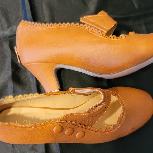 Chase and chloe shoes - Picture 5 of 6